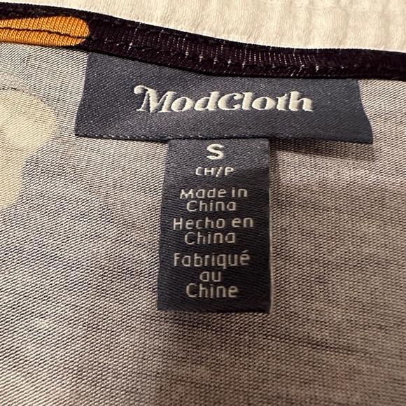 ModCloth Surplice Is Right Faux-Wrap Top - NWT - Size S - Picture 9 of 12